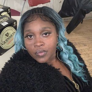 Meet your Posher, Racquel